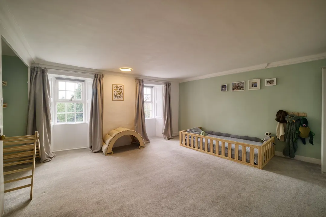 https://mr0.homeflow-assets.co.uk/files/photo/image/48134/0505/_x_/003A1652_HDR-38.jpg