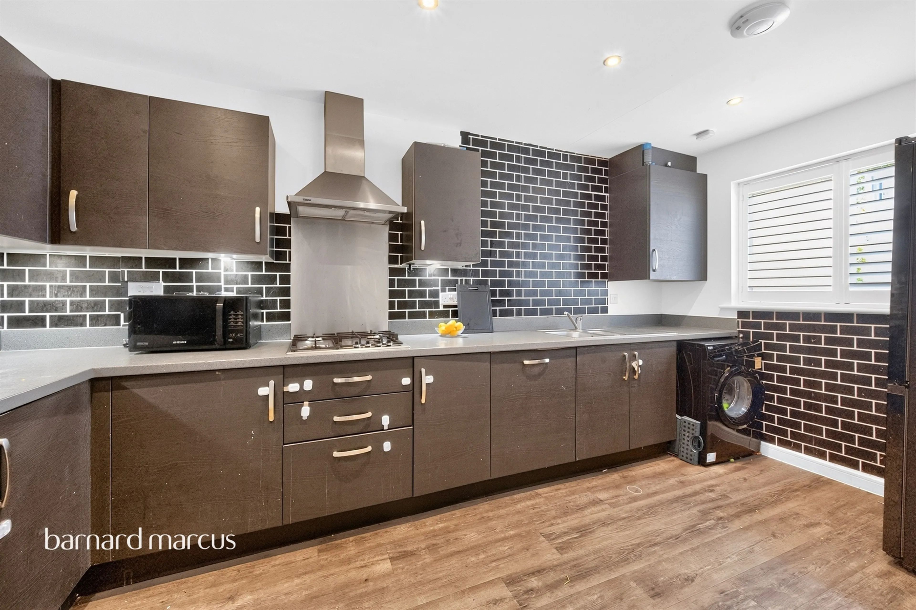 Property at Scotts Farm Road, Epsom