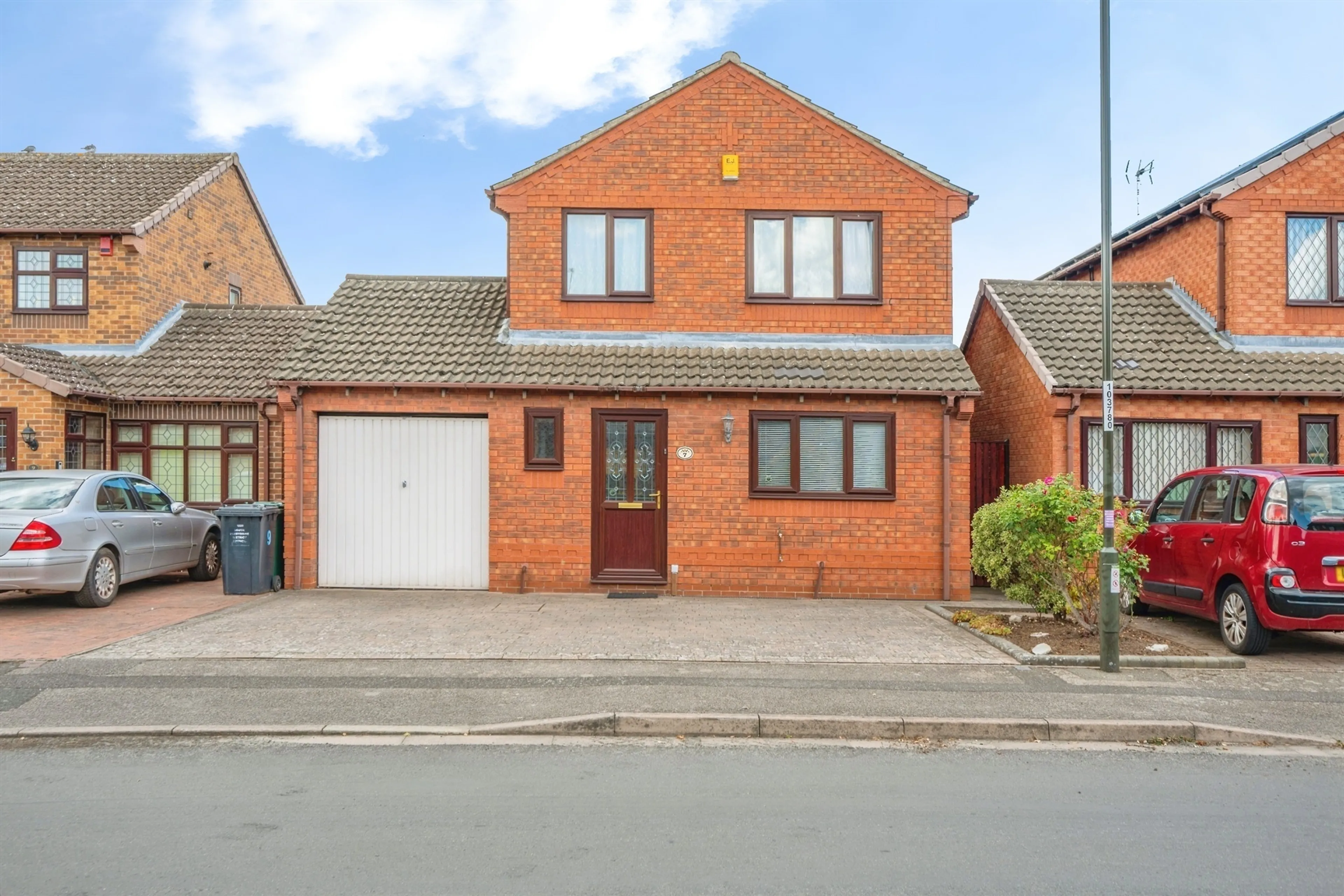Property photo 0