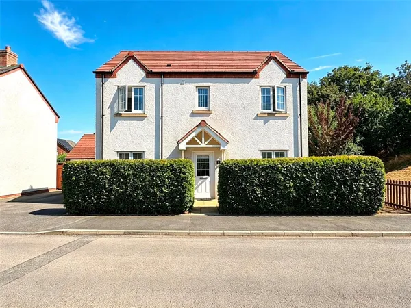 Horseshoe Crescent, Wellesbourne, War...