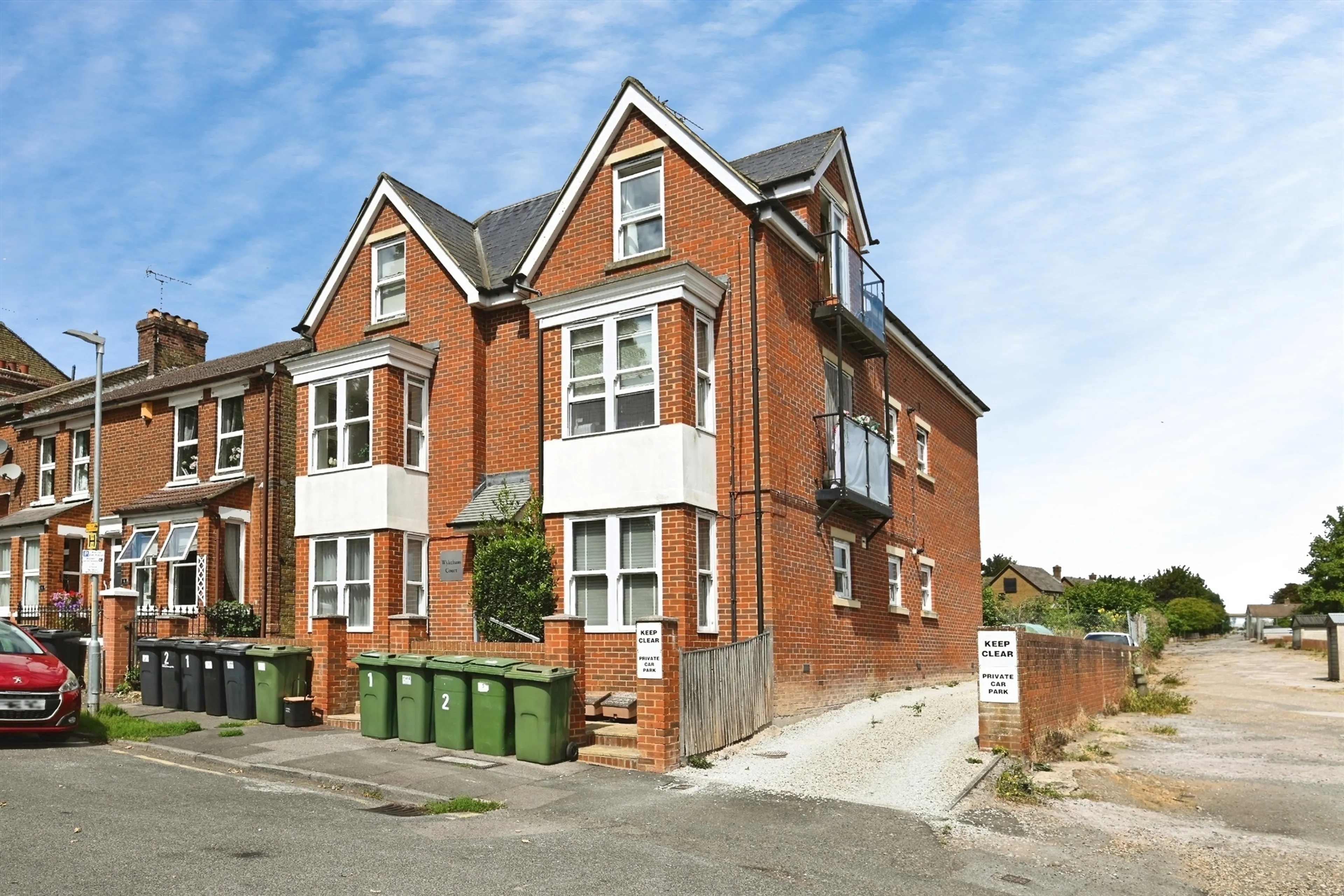 Property photo 0