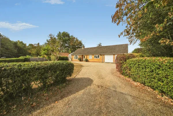 Broad Road, Fords Green, Bacton, Stow...