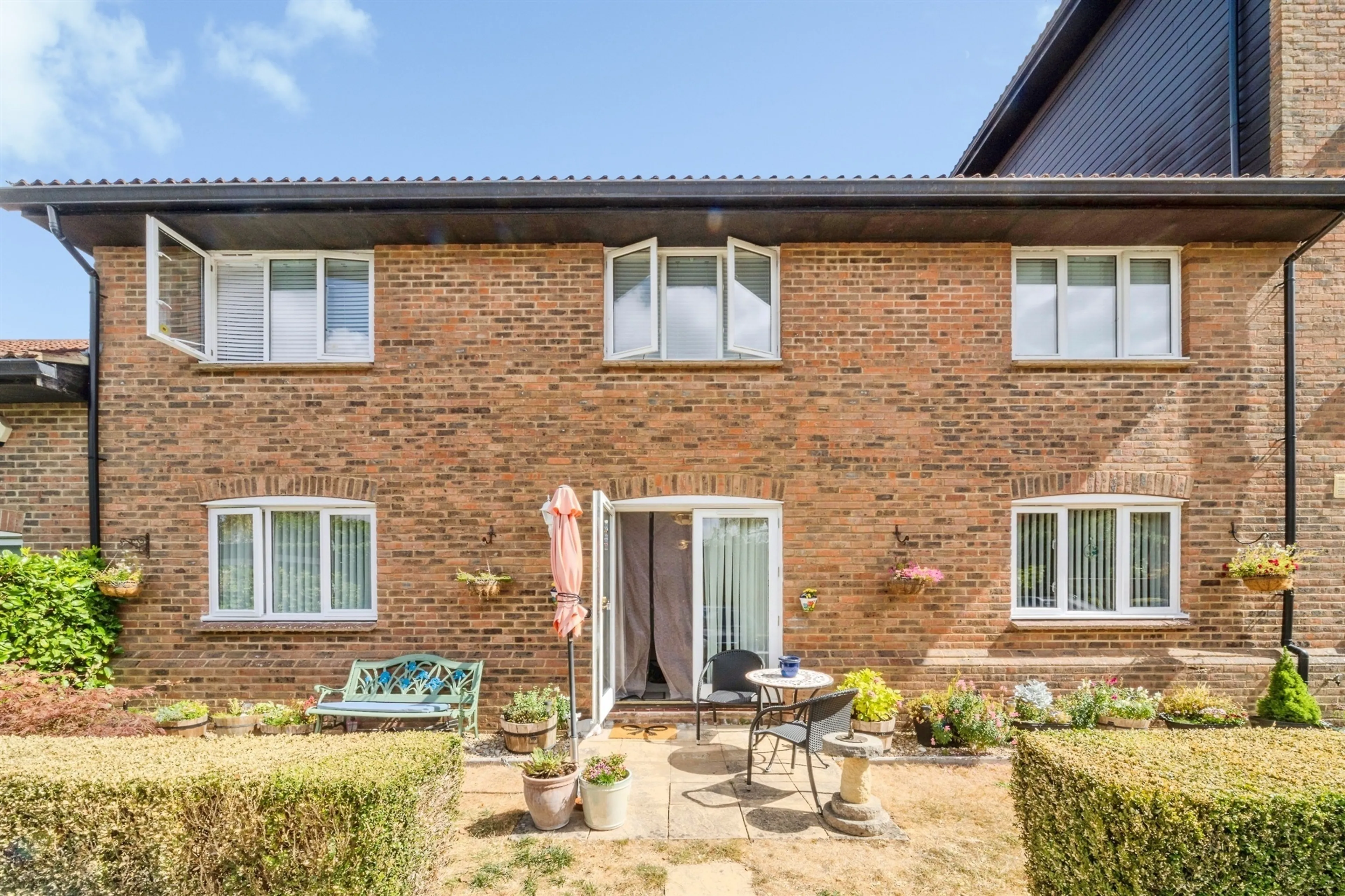 Property at Warren Road, Little Horwood, Milton Keynes