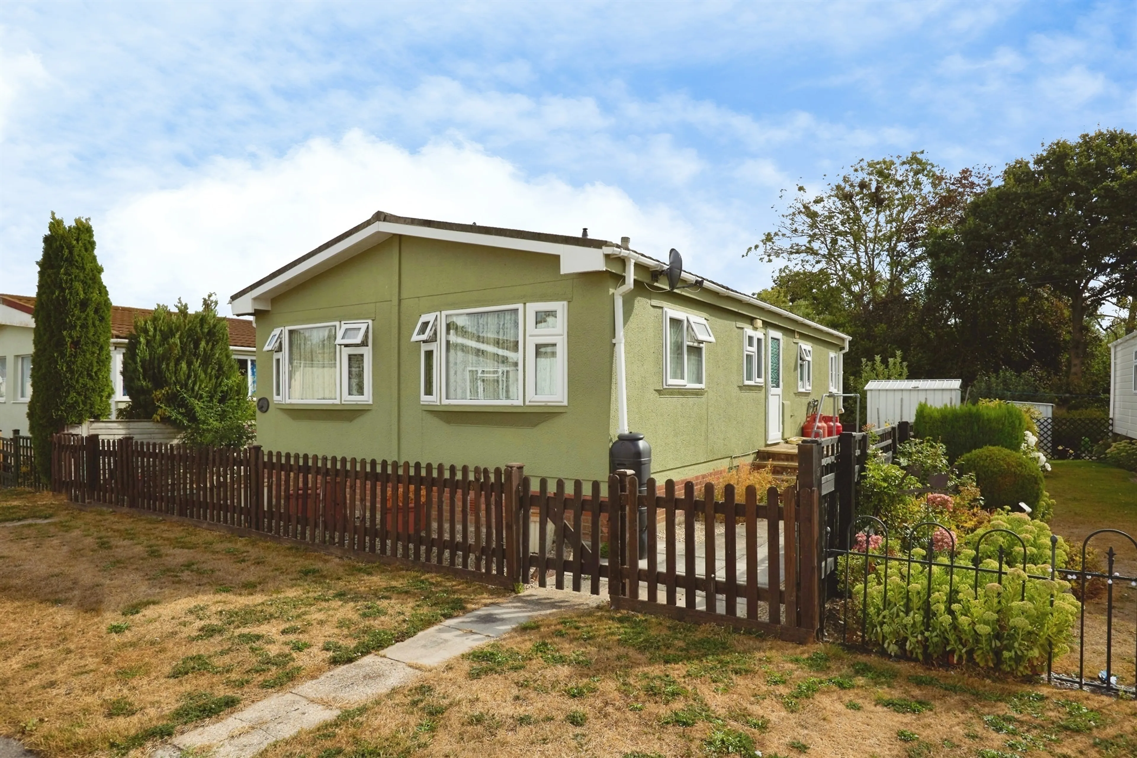 Property photo 0
