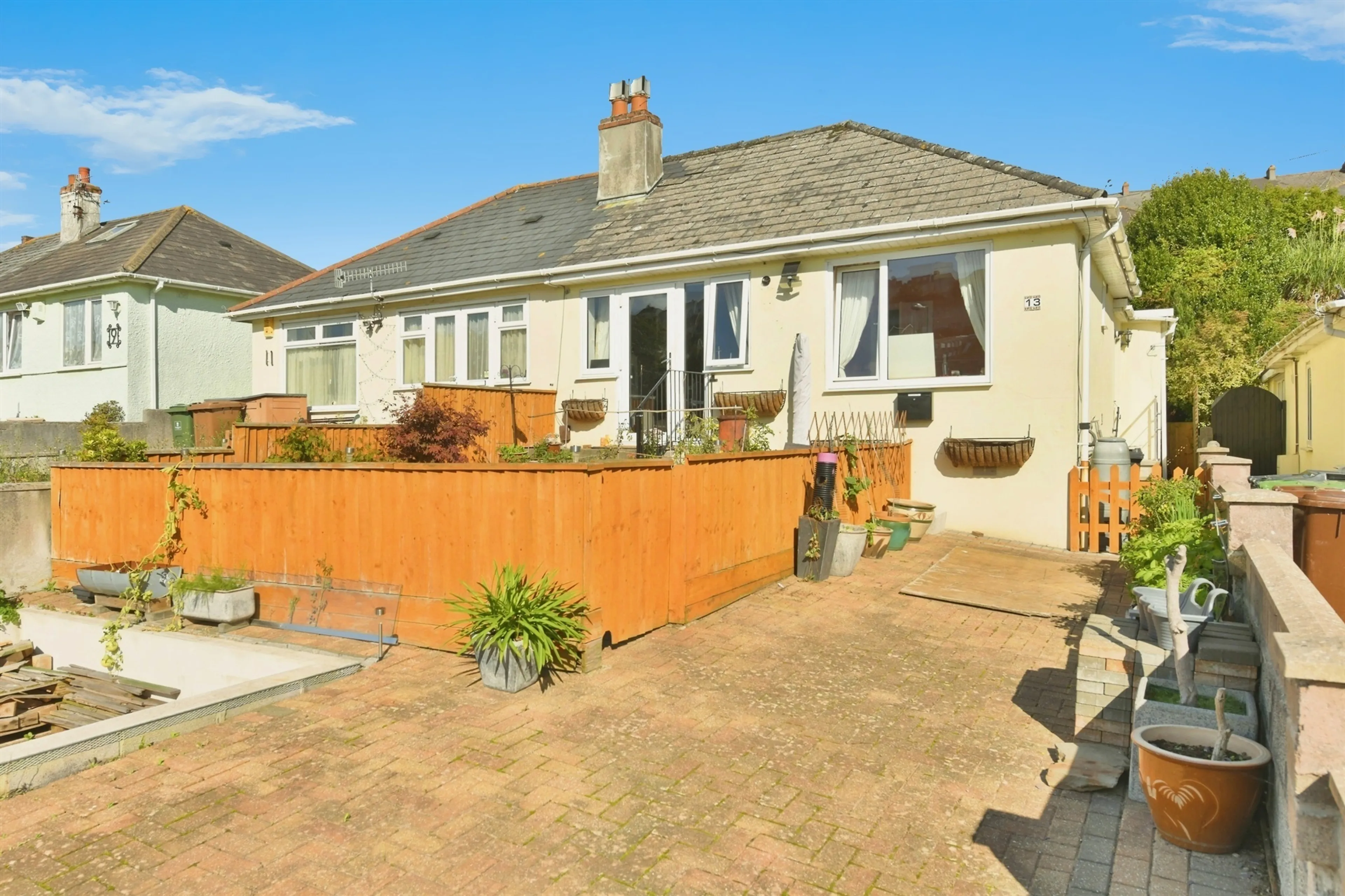 Property photo 0
