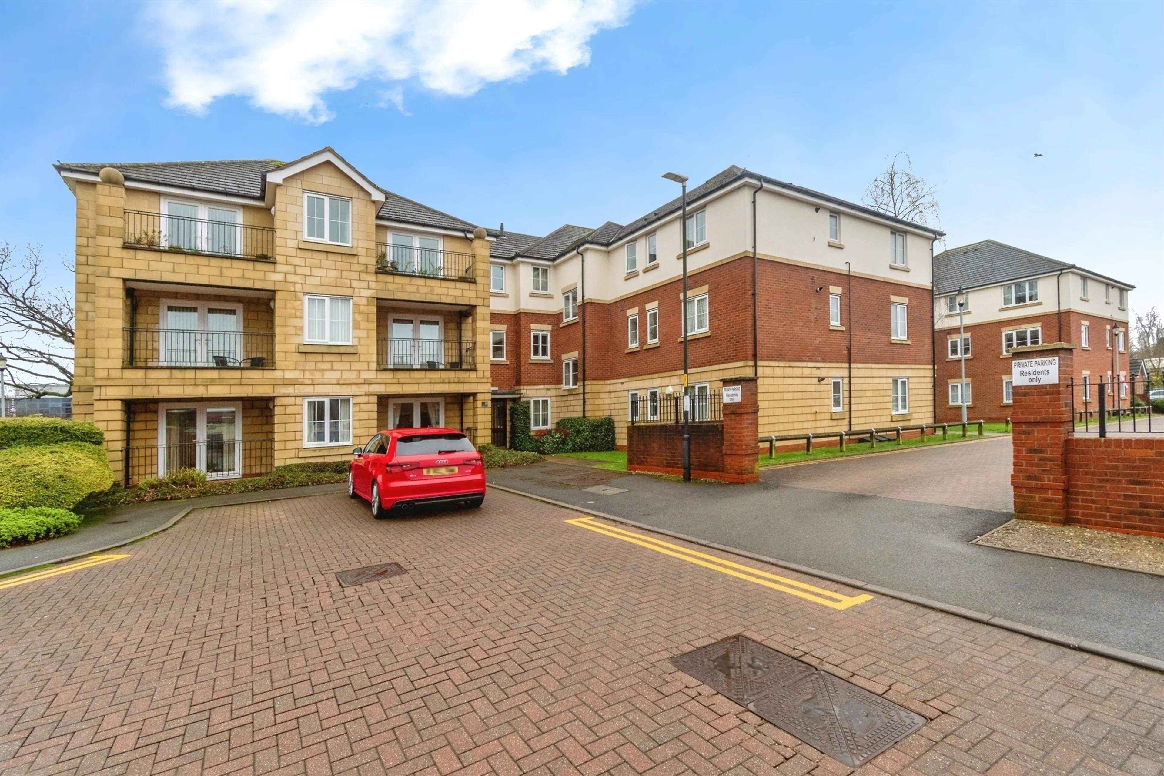 Property photo 0