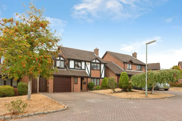 Windmill Field, Windlesham, Surrey, GU20