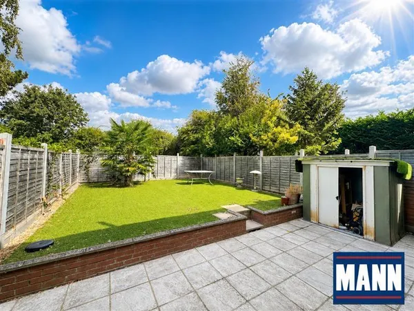 Farmfield Road, Bromley BR1