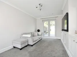 Carisbrook Road, Pilgrims Hatch, Brentwood thumb 3