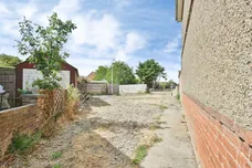 Norwalde Street, March