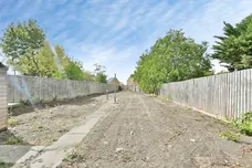 Norwalde Street, March