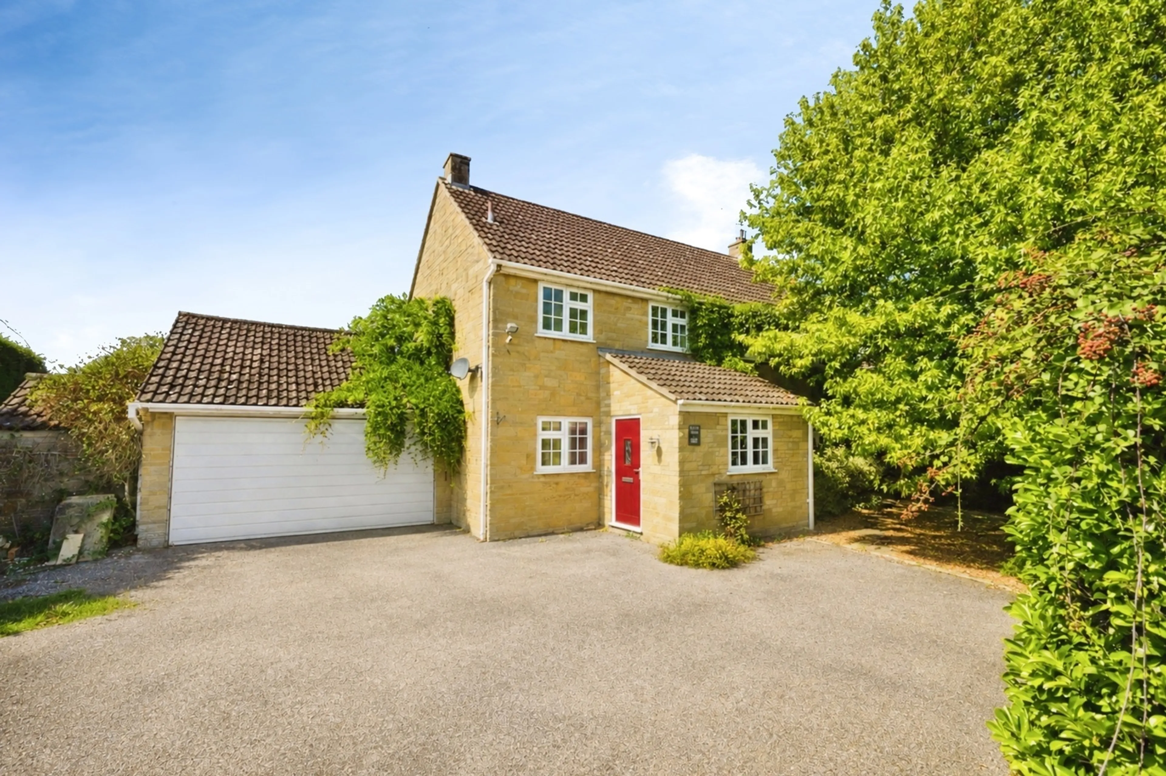Property photo 0