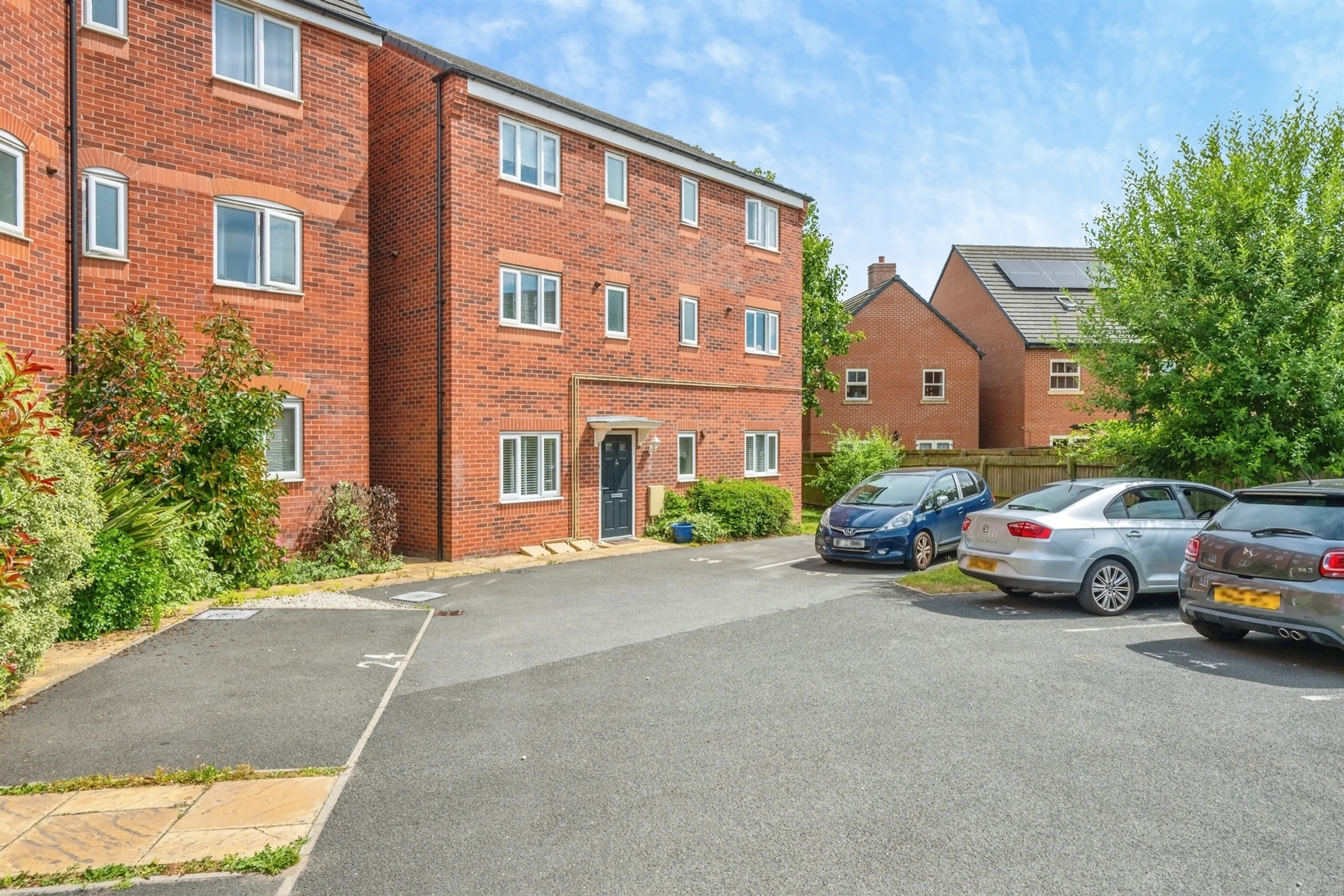 Property photo 0
