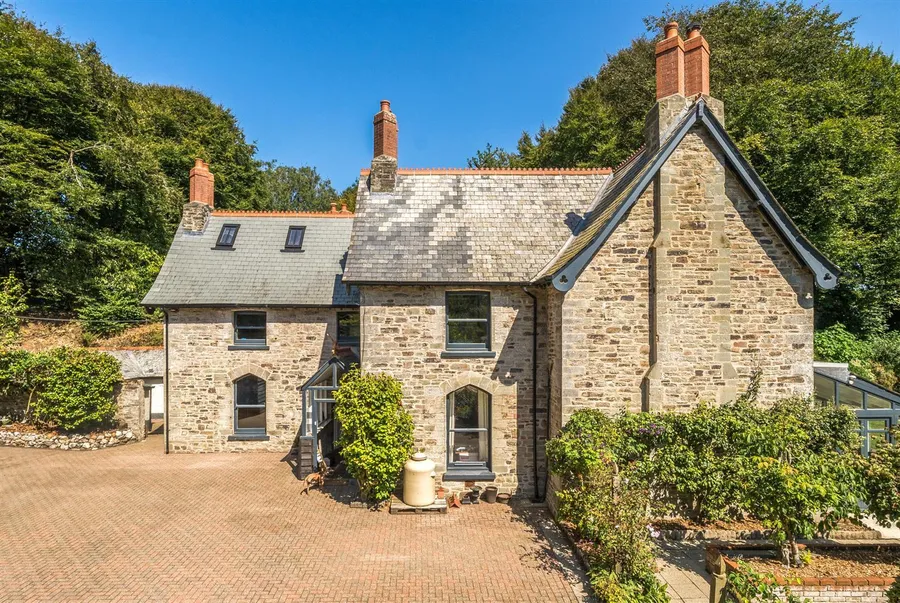 Property Image 11