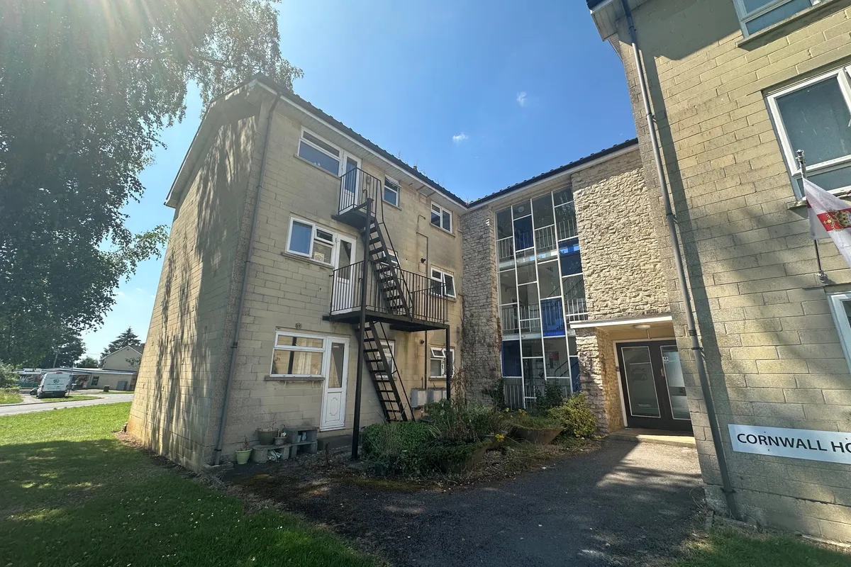 Kings Avenue, CORSHAM