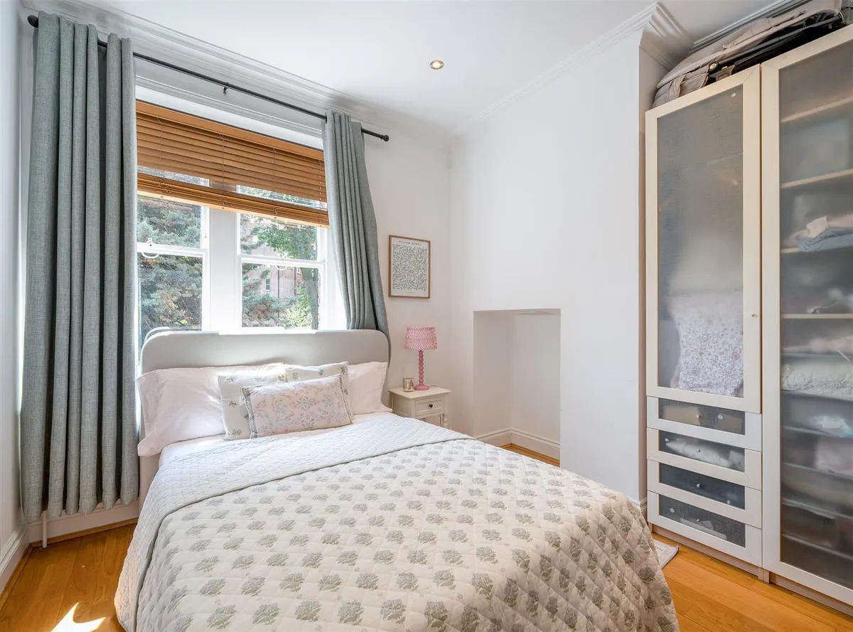 Elgin Avenue, London W9