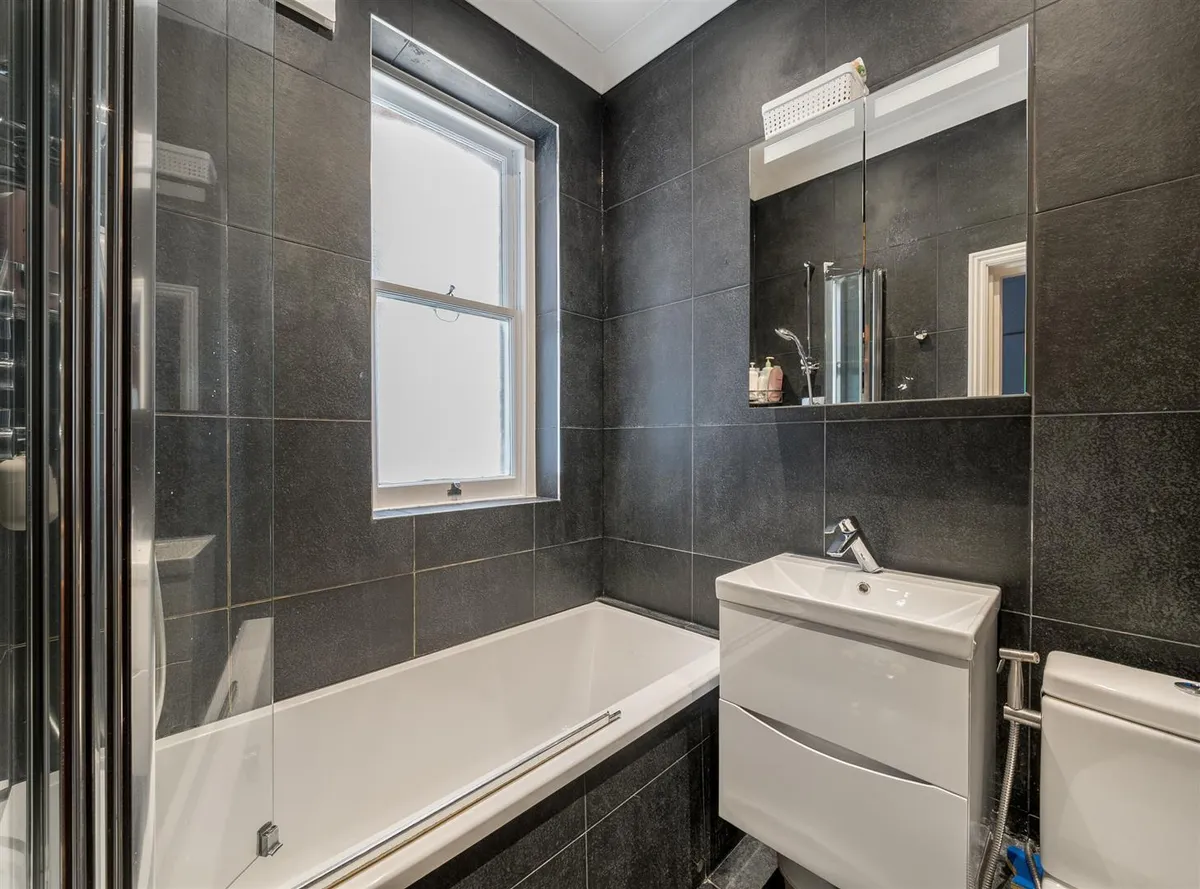 Elgin Avenue, London W9