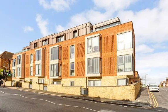 Denzil Road Guildford GU2