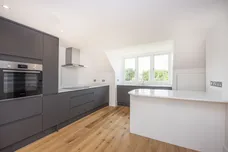 Marchmont Road, Richmond TW10 photo 2