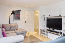 Mapeshill Place London NW2 photo 3