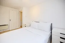 Mapeshill Place London NW2 photo 9