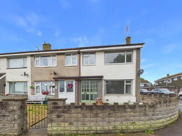 Eagleswell Road, Boverton, CF61