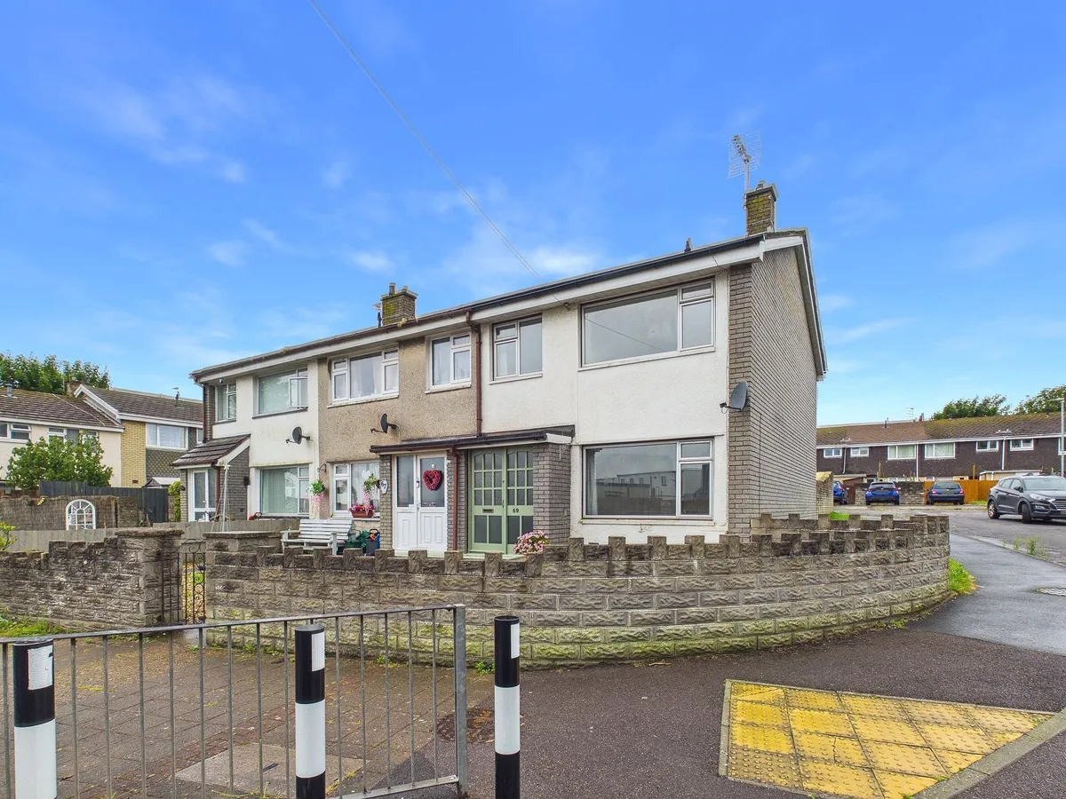 Eagleswell Road, Boverton, CF61