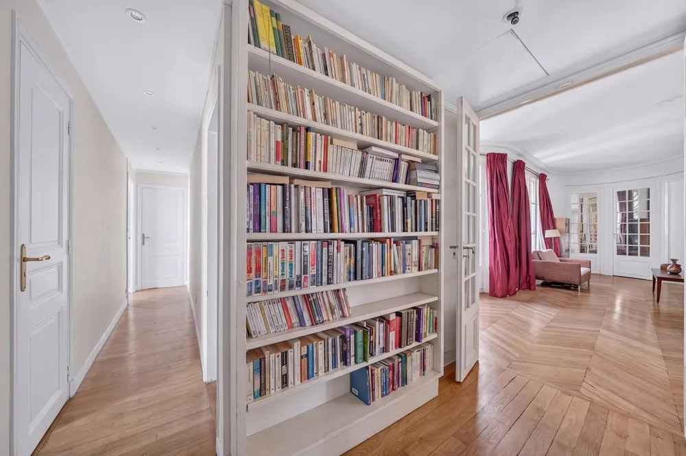 Paris 7th (Saint-Thomas-d'Aquin), 75007, France