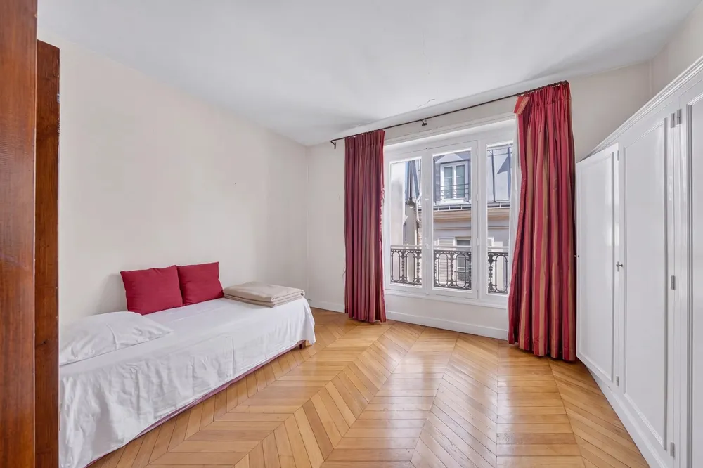 Paris 7th (Saint-Thomas-d'Aquin), 75007, France