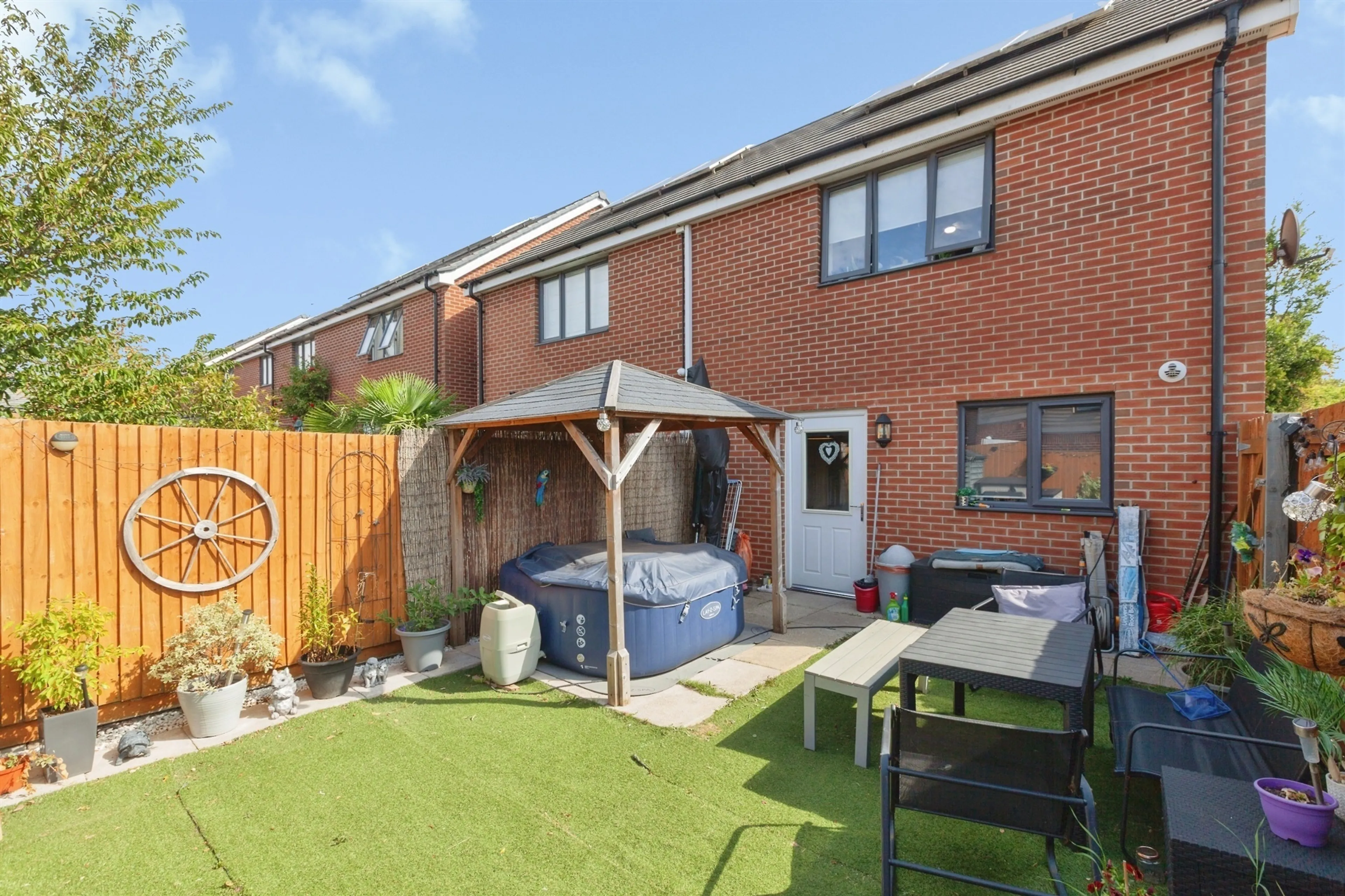 Property photo 8