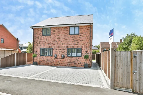 Harrison House - Brook Road, Wimborne...