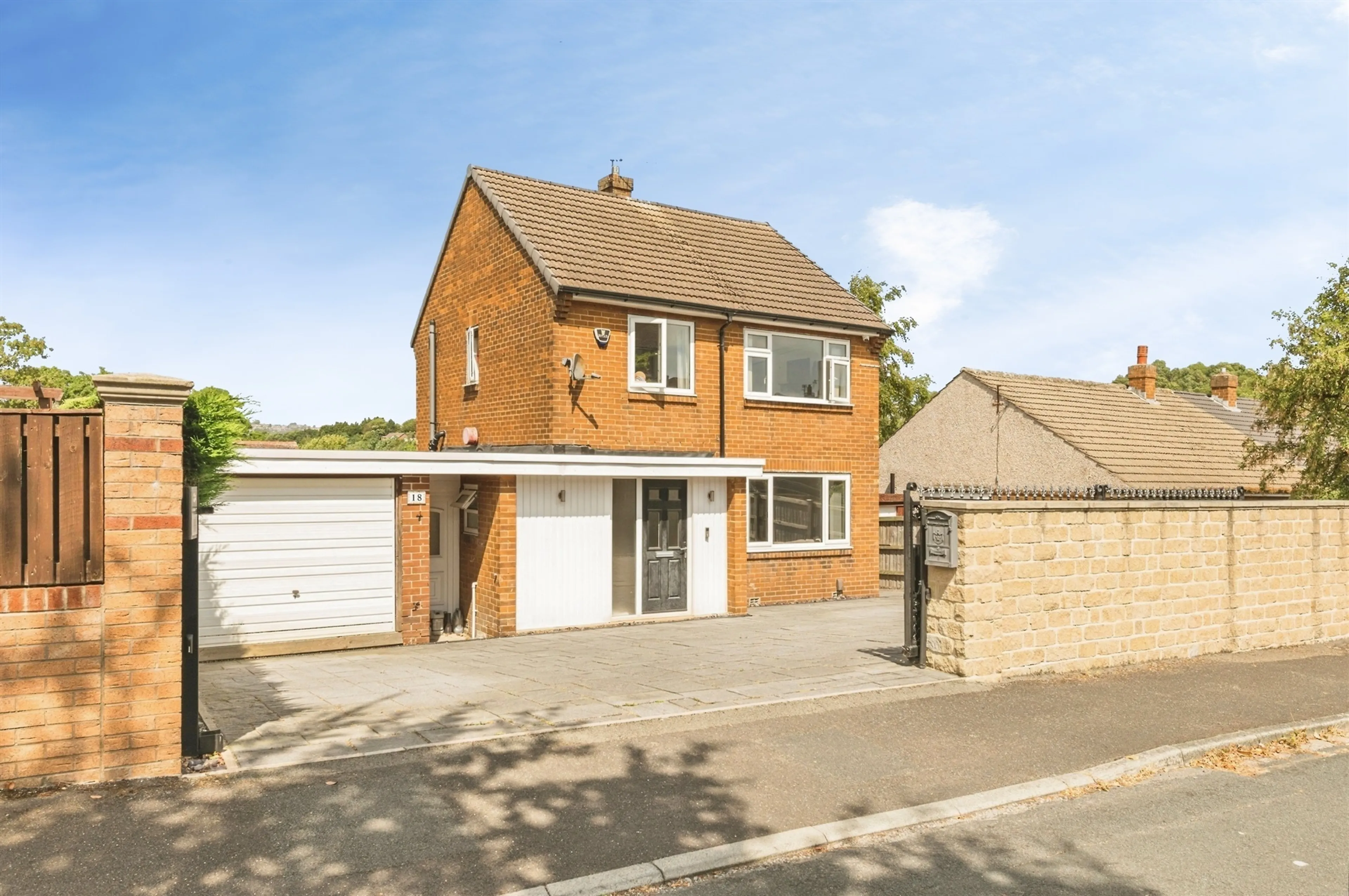 Property at Pontey Drive, Waterloo, Huddersfield