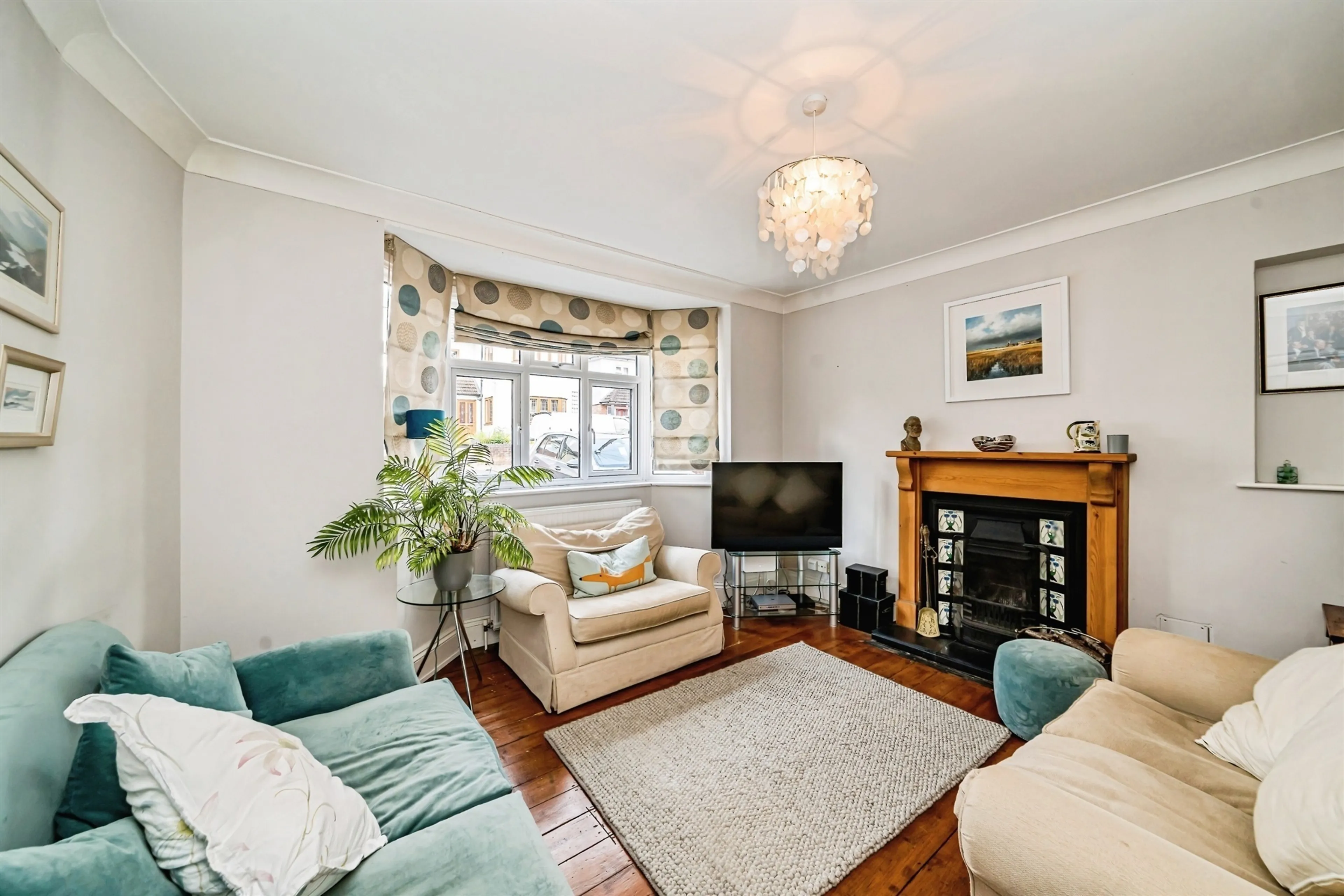Property at Vale Road, Manor Park, Aylesbury