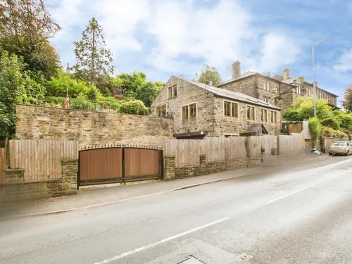 Burnley Road, Luddendenfoot, HALIFAXphoto