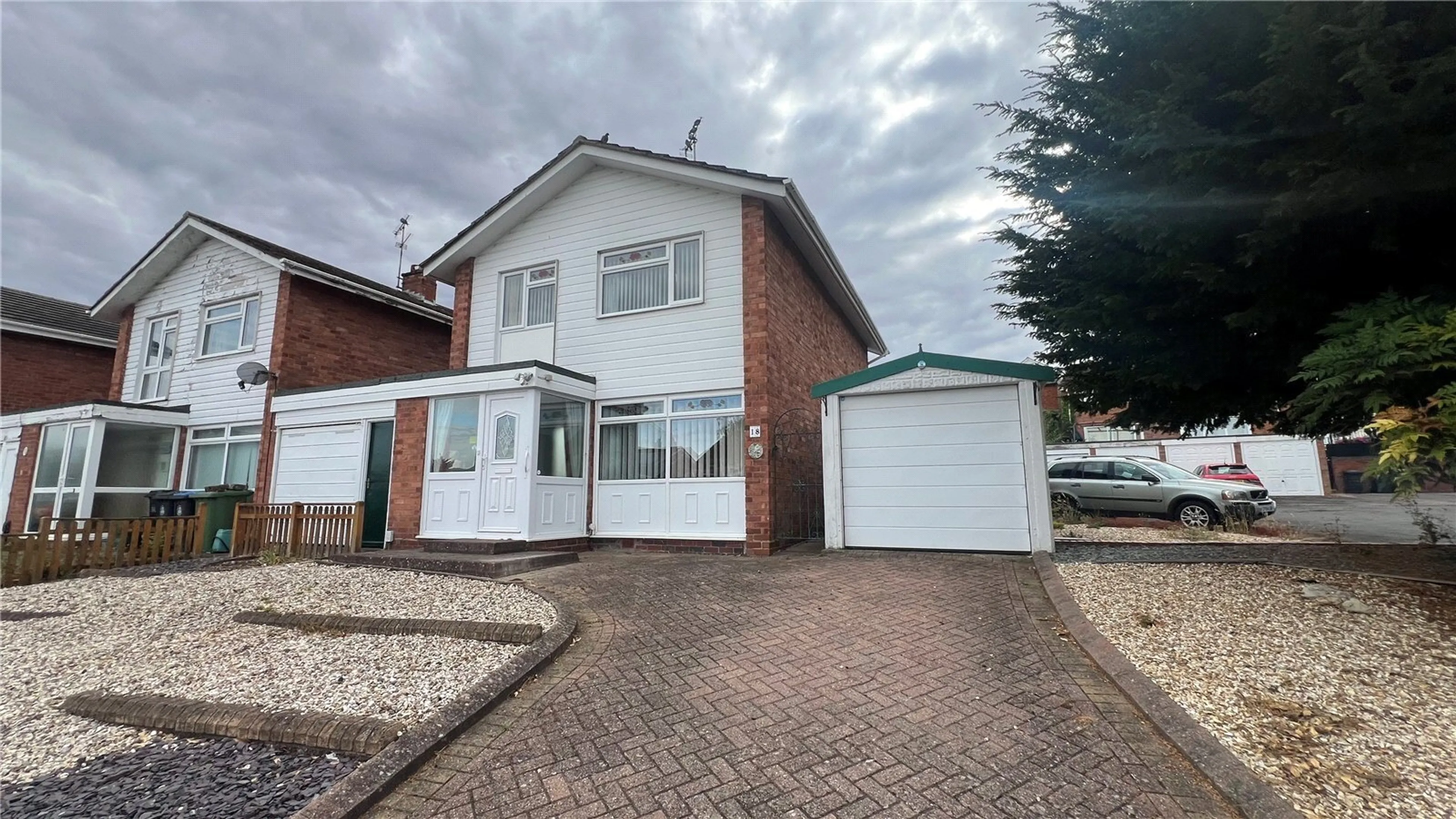 Property photo 0