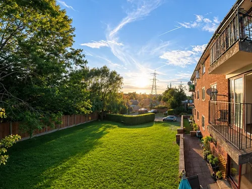 Bushey Grove Road, BUSHEYphoto