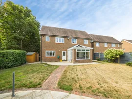 The Furrows, Crawley Down, CRAWLEY thumb 3
