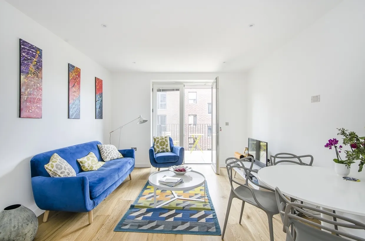 Danvers Avenue London SW11 photo 5