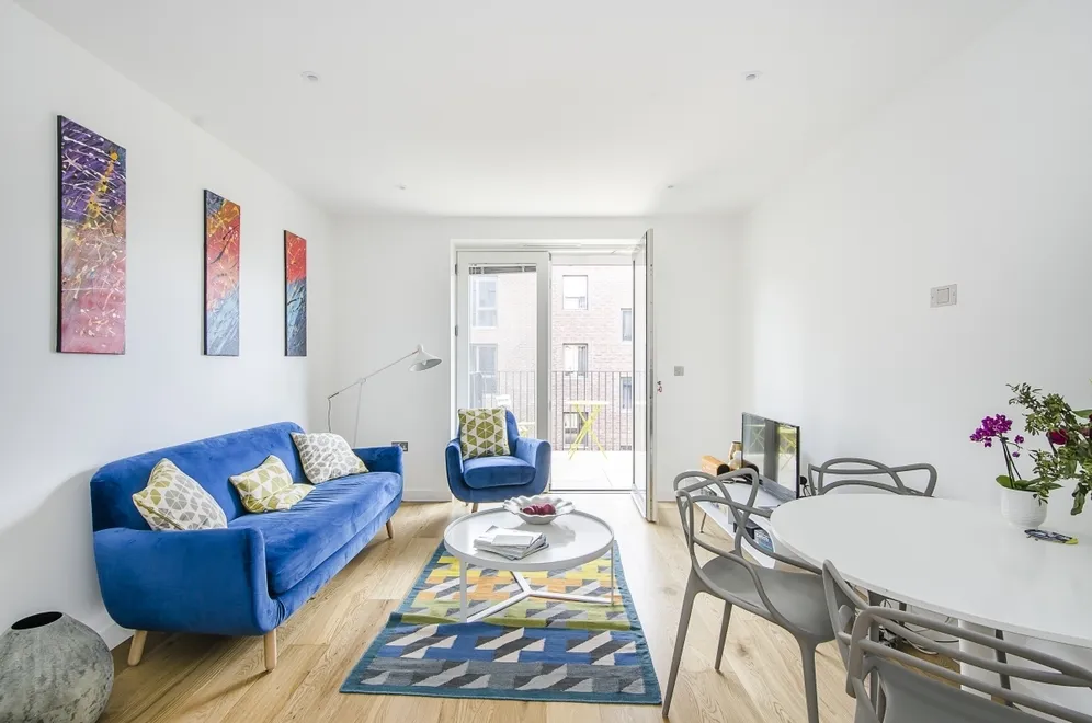 Danvers Avenue London SW11 photo 5