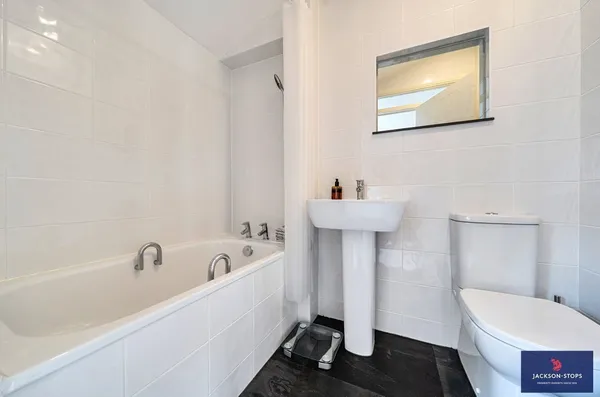 Leighton Road, Heath and Reach, LU7 photo 12