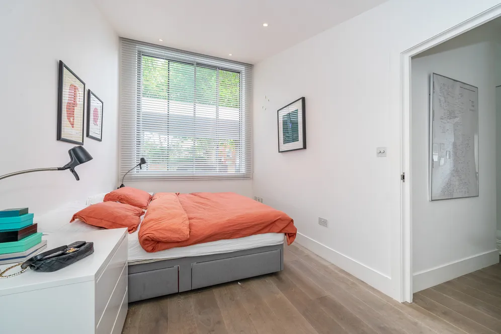 Carlton Road, Ealing, W5 photo 10