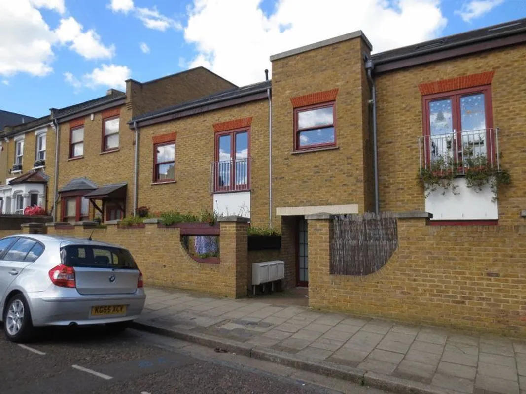 Chelmer Road, Hackney, London, E9