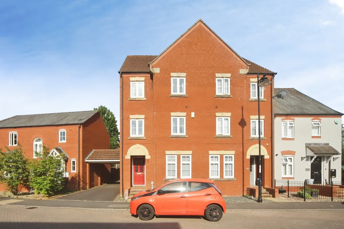Burge Crescent, Cotford St. Luke, Taunton