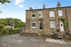 Carlton House Terrace, Halifax