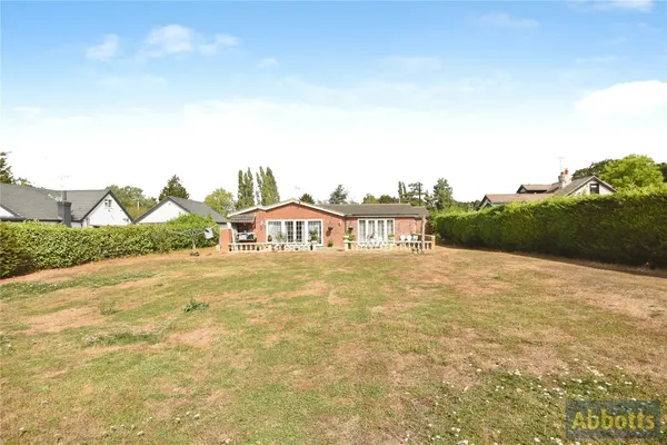 Montefiore Avenue, Rayleigh, Essex, SS6