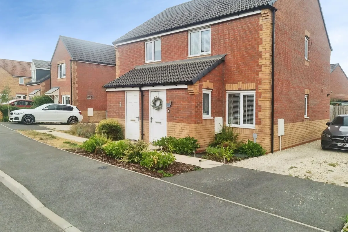 Poppy Avenue, New Ollerton, Newark