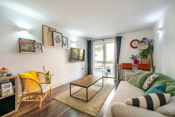 59 Lurline Gardens, London, SW11