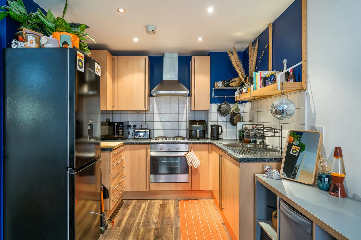 59 Lurline Gardens, London, SW11 photo 3