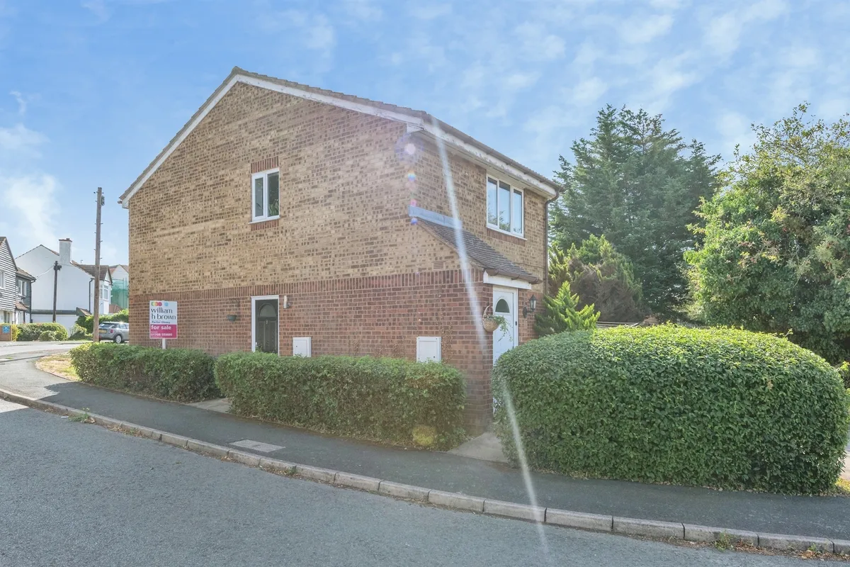 Leston Close, Rainham