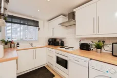 Leston Close, Rainham